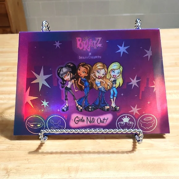 BRATZ BEAUTY CREATIONS - Picture 1 of 9